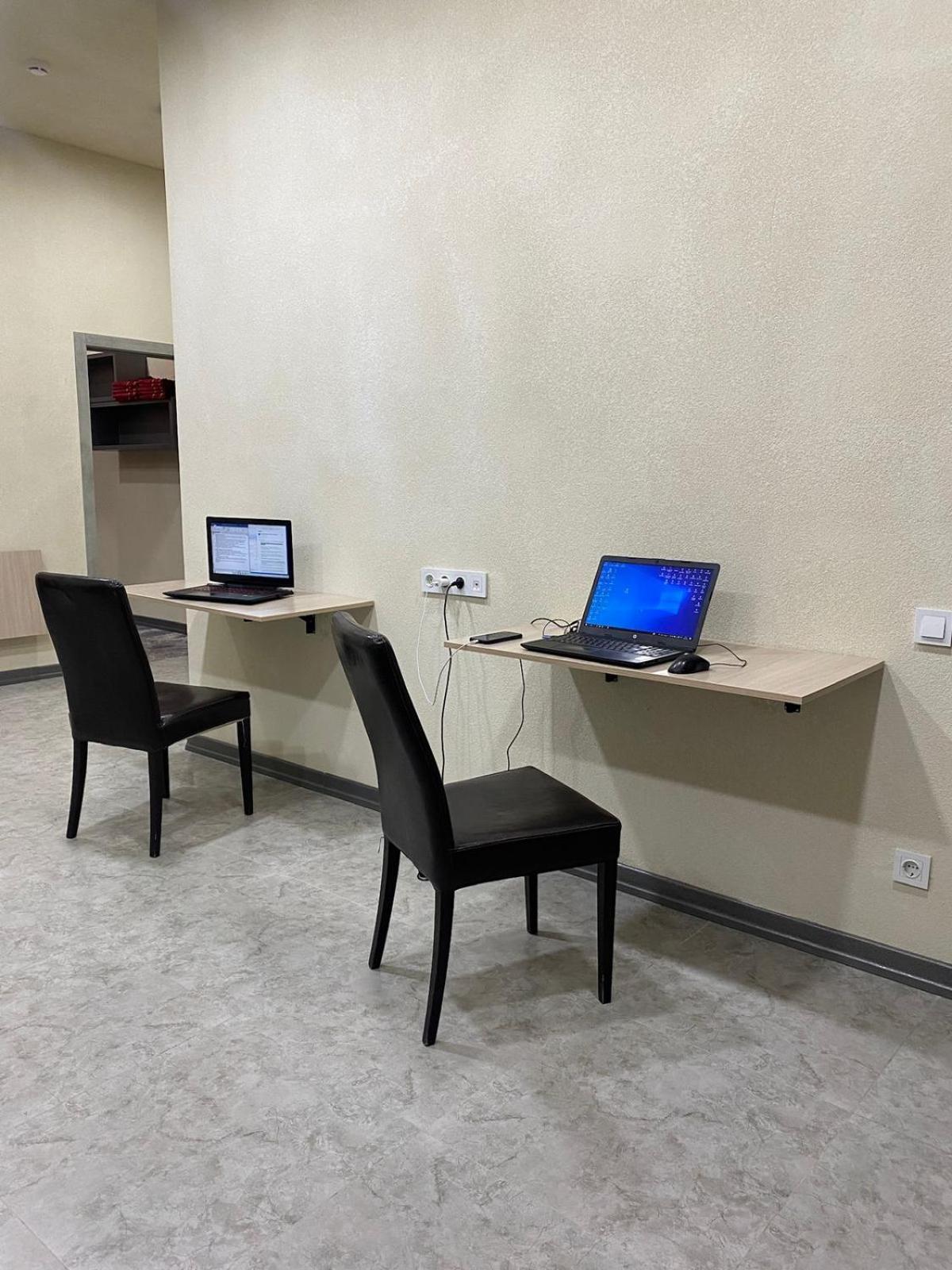 Aq Capsule Hostel Алма Ата Екстериор снимка